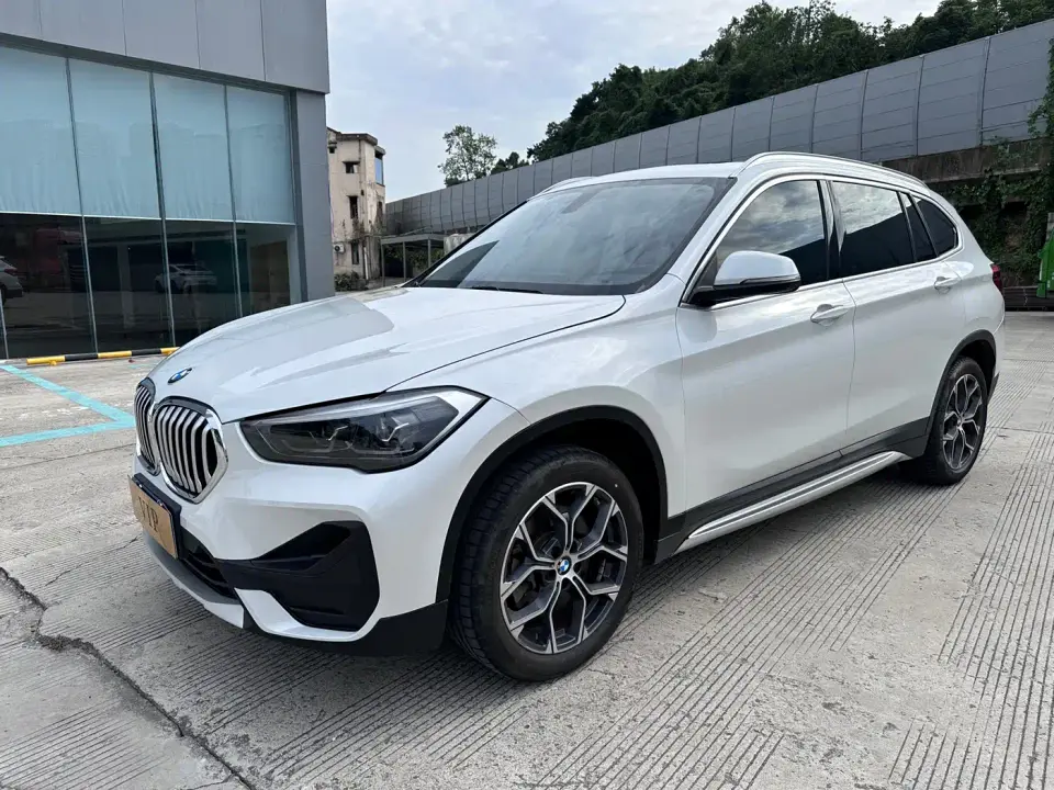 BMW X1 sDrive25Li Leading 2021