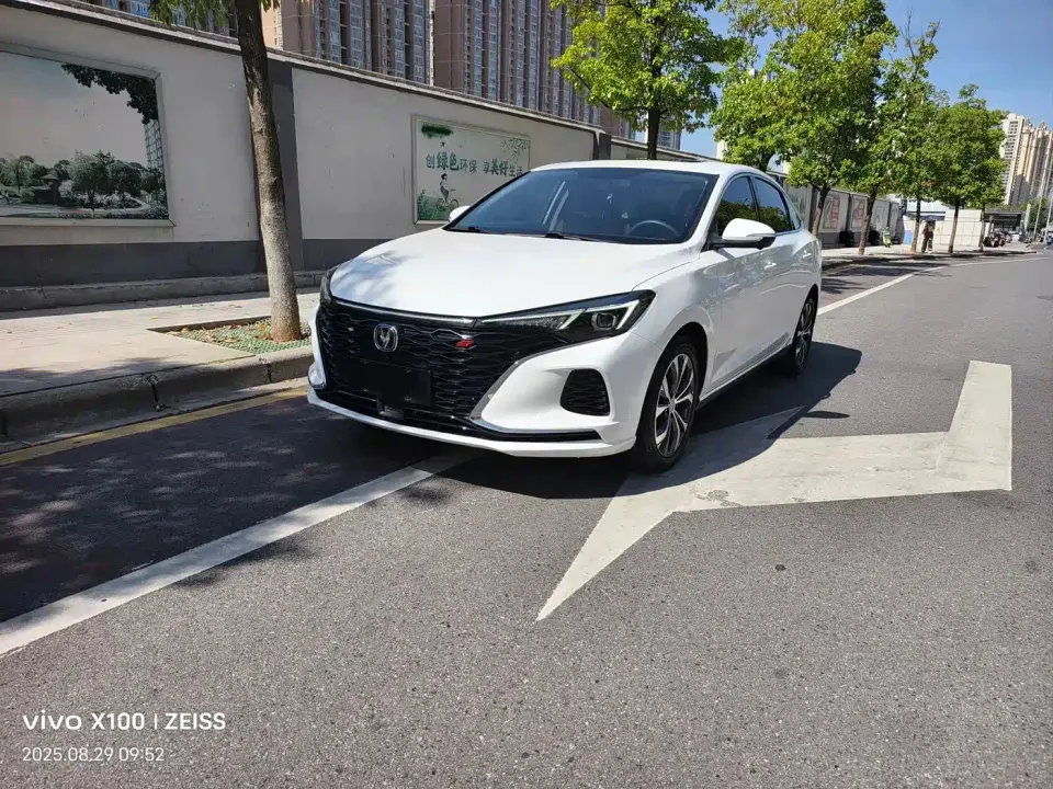 Changan Eado PLUS Blue Whale NE 1.4T GDI DCT Flagship 2022