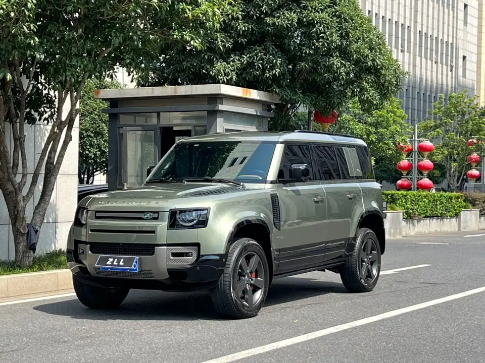 Land Rover Defender 110 3.0T P400 X-DYNAMIC HSE 2024