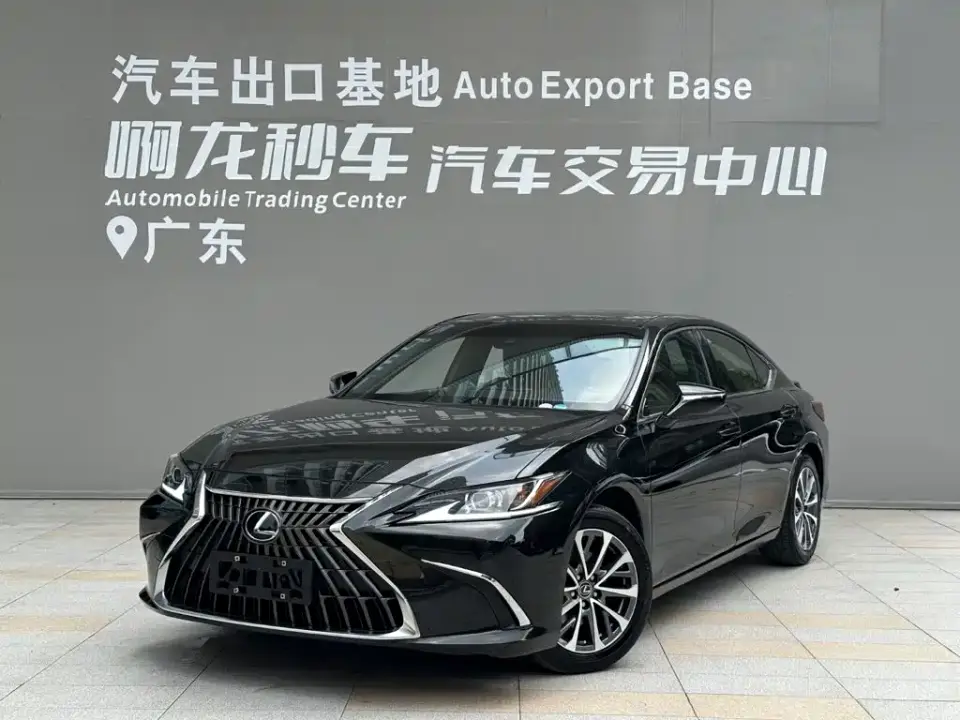 Lexus ES 300h Excellence Edition 2024