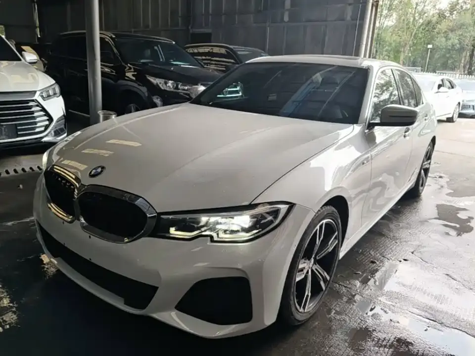 BMW 3 Series 325i M Sport Package 2021