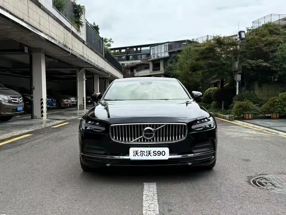 Volvo S90 B5 Intelligent Vision Luxury Edition 2023