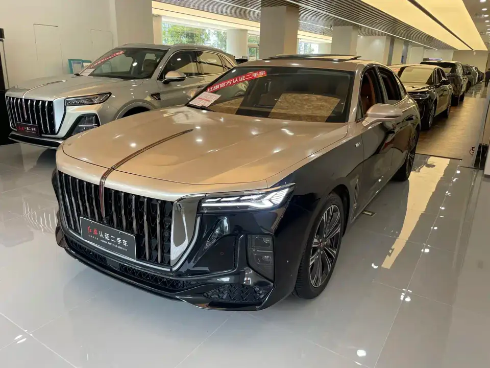 Hongqi H9 2.0T Qi Enjoy Private Fashion Edition 2025