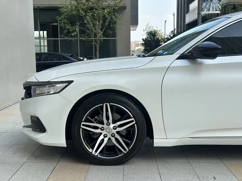 Honda Accord Sharp Hybrid 2.0L Phantom Night Sharp Intelligence 2022 — фото 5