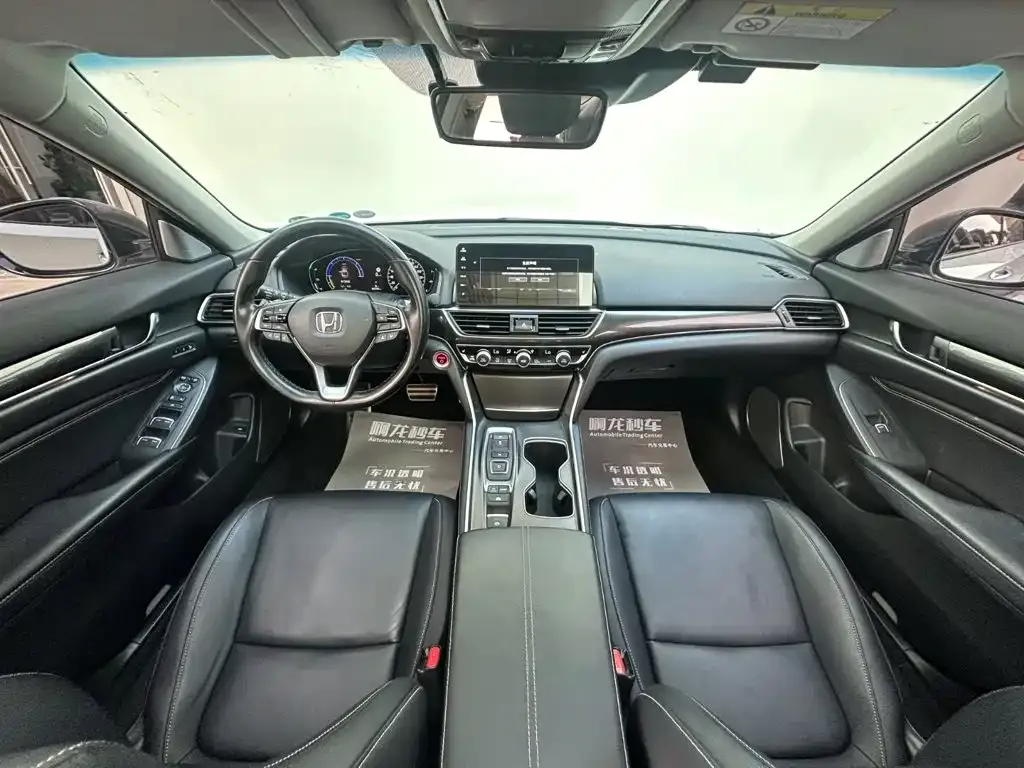 Honda Accord Sharp Hybrid 2.0L Phantom Night Sharp Intelligence 2022 — фото 6