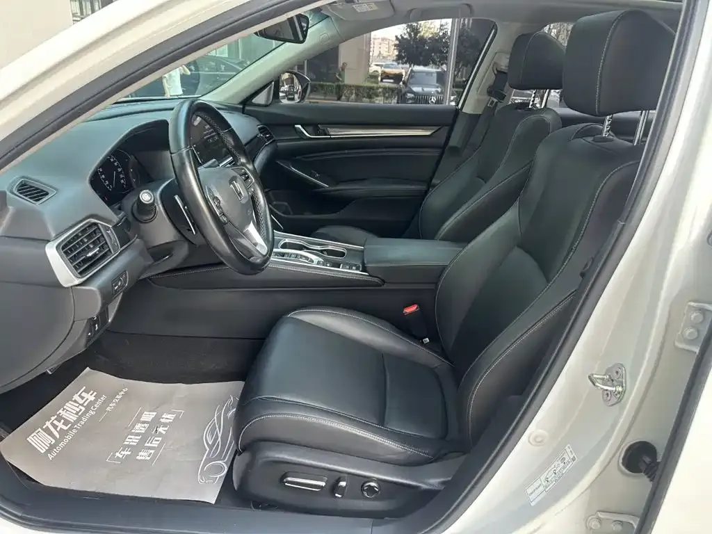 Honda Accord Sharp Hybrid 2.0L Phantom Night Sharp Intelligence 2022 — фото 11