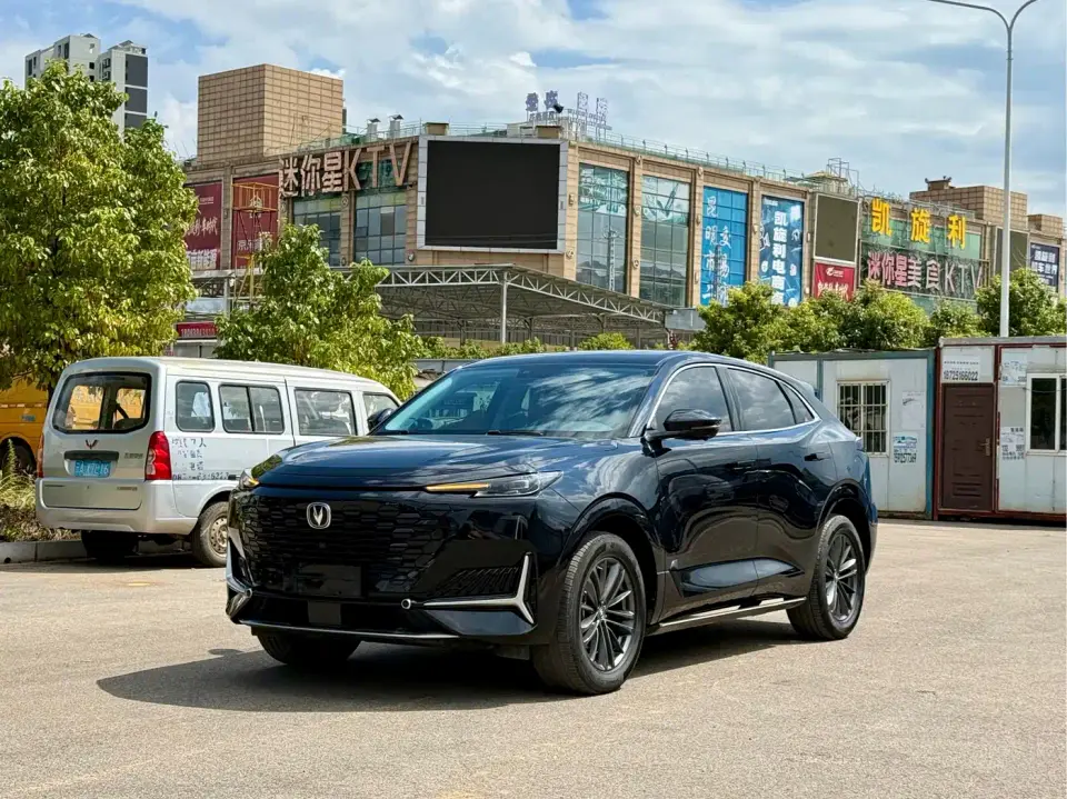 Changan UNI-K Model 2.0T Luxury Type 2023