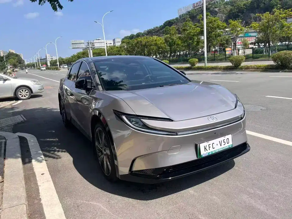 Toyota bZ5 Model 550 PRO 2026