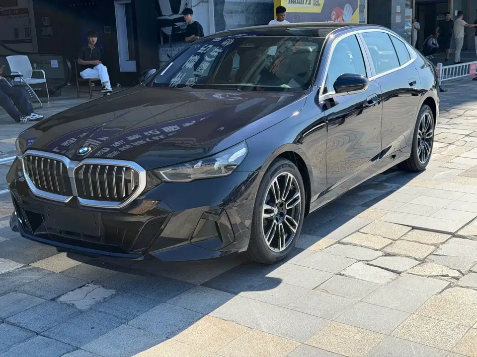 BMW 5 Series 530Li Exclusive M Sport Package 2026