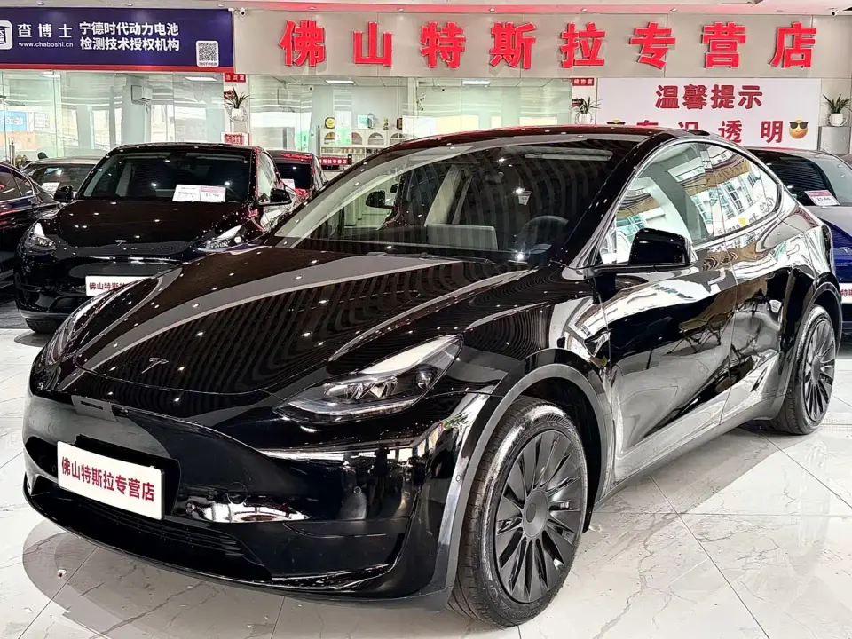 Tesla Model Y Facelift Rear-Wheel Drive Version 2023