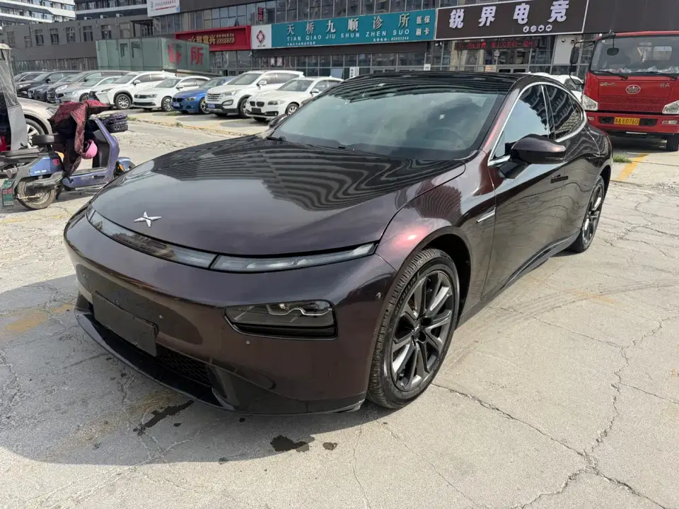 XPeng P7 Model 670E 2020