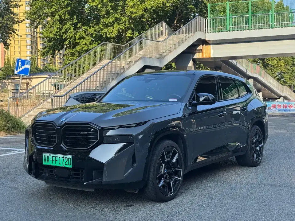 BMW XM 50e 2024
