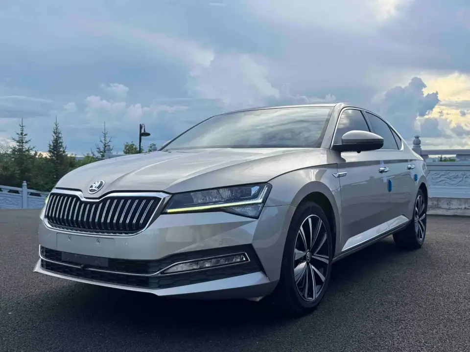 Skoda Superb TSI280 DSG Premium Edition 2022