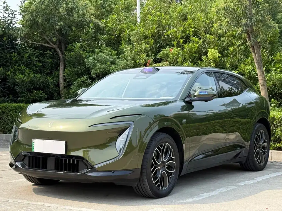 Avatr 07 model Ultra EV AWD 2025
