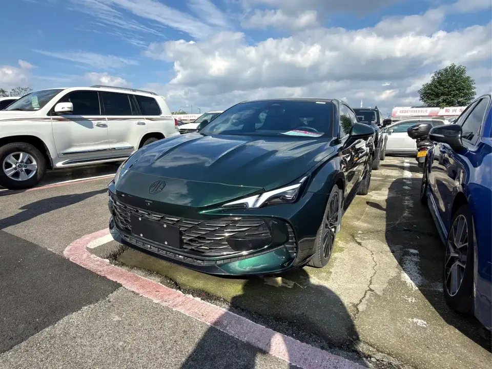 MG MG7 2.0T Automatic Hunting Beauty Premium Edition 2023