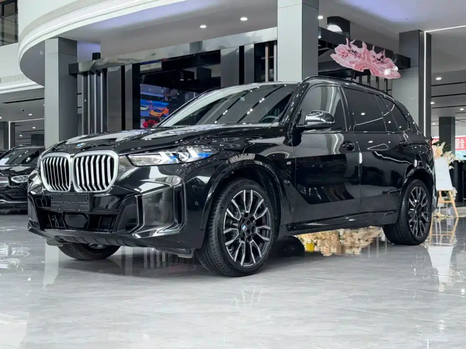 BMW X5 xDrive 40Li M Sport Package 2024