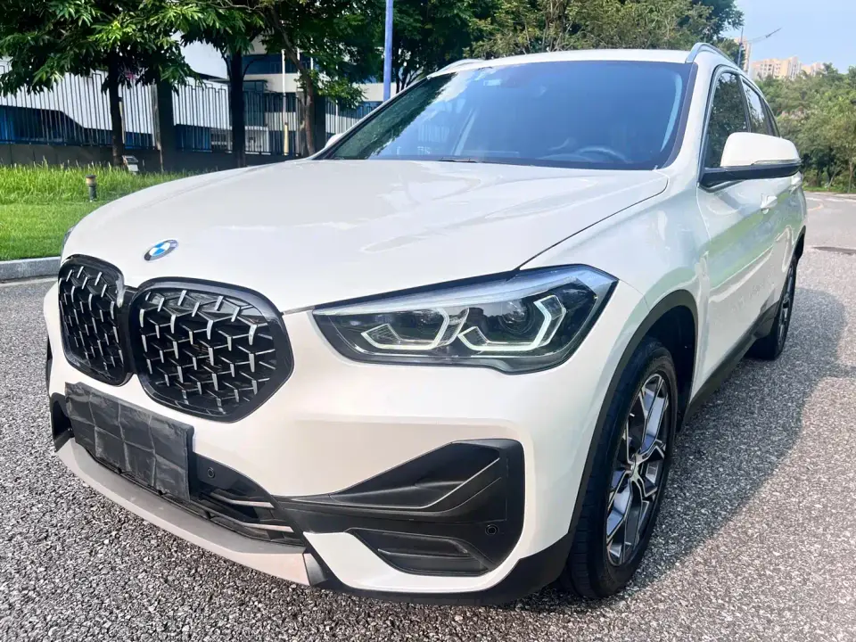 BMW X1 sDrive25Li Leading 2021