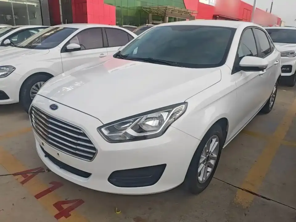 Ford Escort Facelift 1.5L Auto Premium Edition (TPMS) China VI 2020
