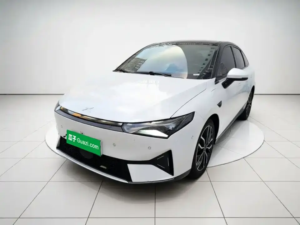 XPeng P5 Model 550E 2022