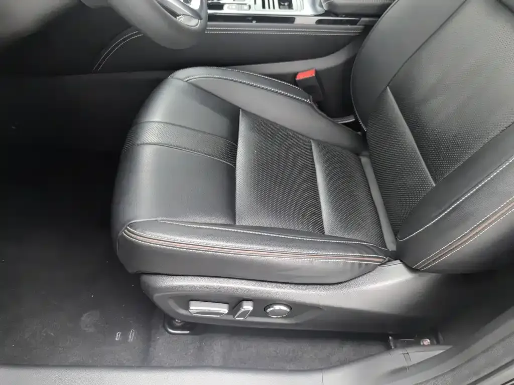 GAC Trumpchi GS8 Model 390T FWD Luxury Smart Connect (7-seater) 2020 — фото 20