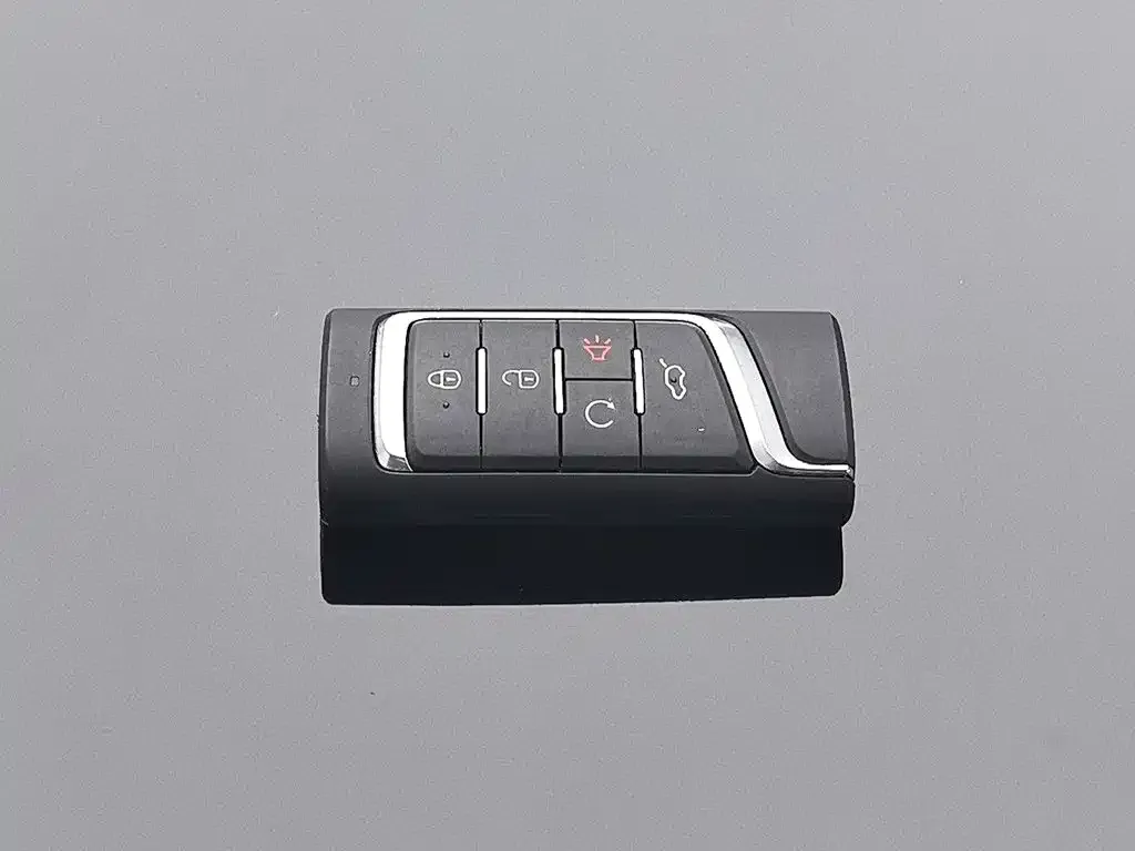 GAC Trumpchi GS8 Model 390T FWD Luxury Smart Connect (7-seater) 2020 — фото 19