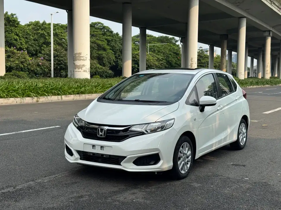 Honda Fit 1.5L CVT Comfort Sunroof Edition 2019