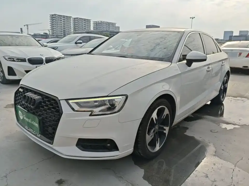 Audi A3 Facelift Limousine 35 TFSI Progressive (China VI) 2021