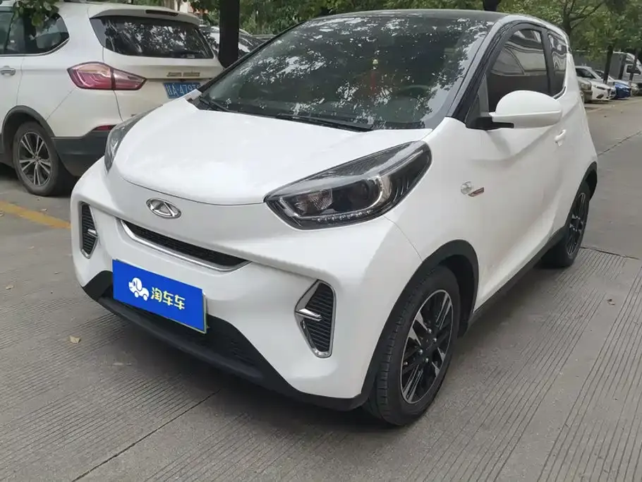 QQ New Energy Little Ant Sweet Pink Edition Light Sugar Version LFP Lithium 30kW 301km 2022