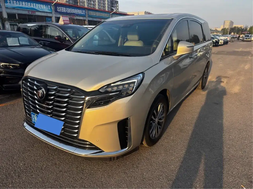 Buick GL8 ES Landmark 653T Premium 2022