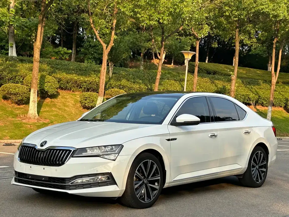 Skoda Superb Facelift TSI280 DSG Premium Edition 2023