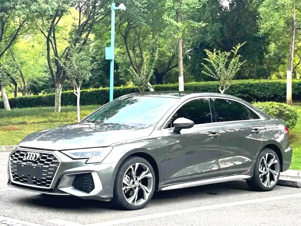 Audi A3 A3L Limousine 35 TFSI Luxury Sport 2022
