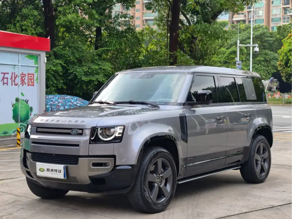 Land Rover Defender 110 P400 X-DYNAMIC HSE 2021