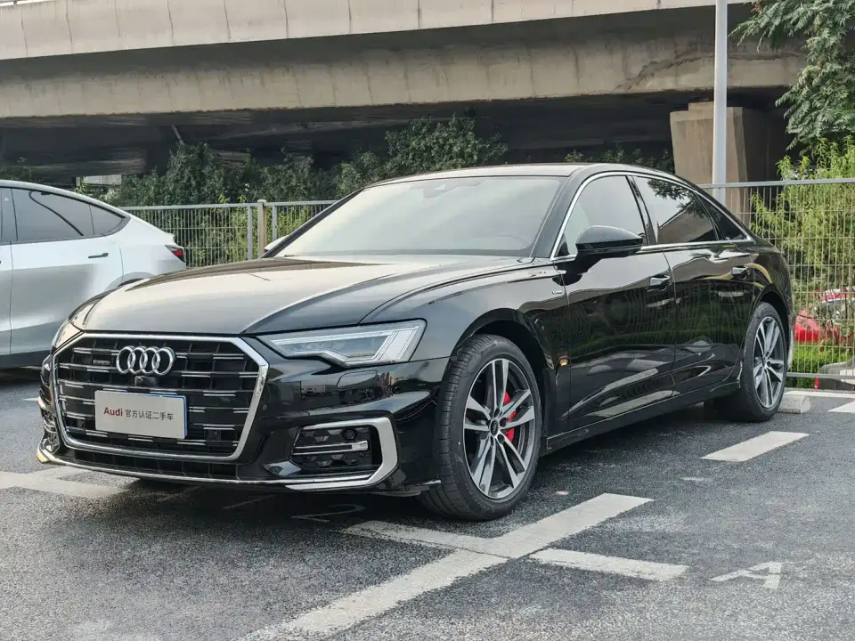 Audi A6L 40 TFSI Luxury Dynamic 2022