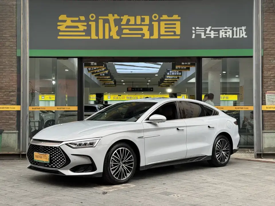 BYD Han Model DM-i Glory Edition 121KM Premium Type 2024