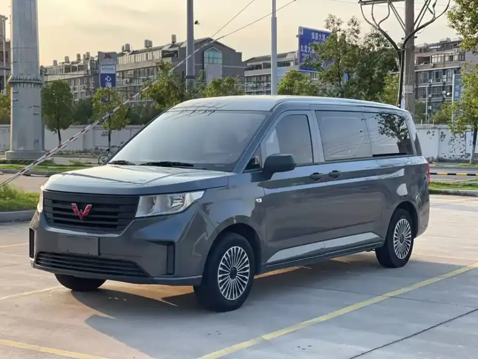 Wuling Motors Wuling Journey Model 1.5T Manual Comfort 2021