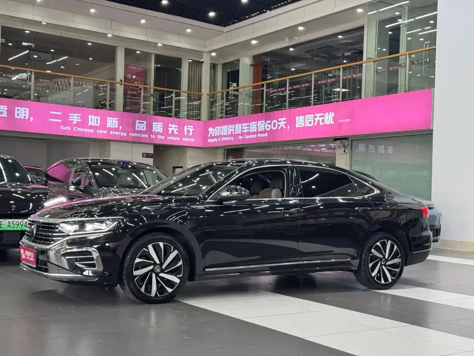 Volkswagen Passat Facelift 330TSI Elite Edition 2023