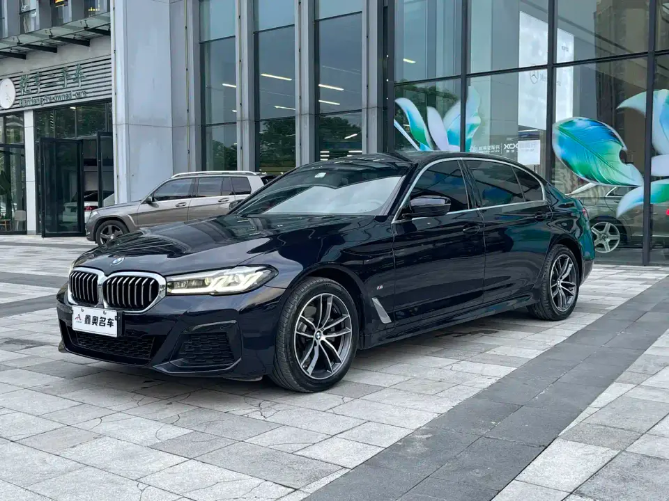 BMW 5 Series 525Li M Sport Package 2021