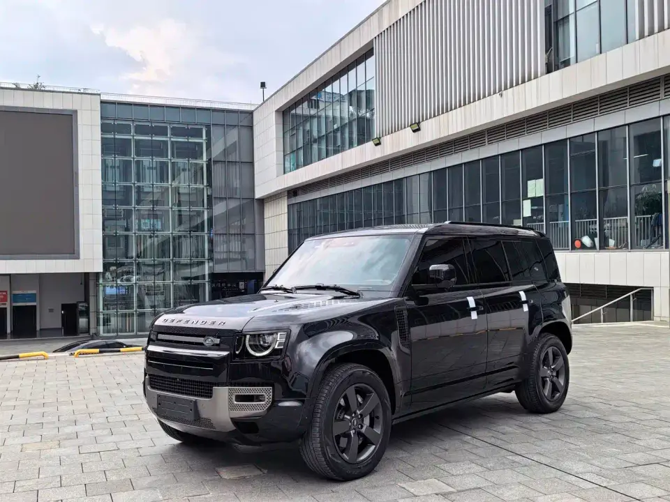 Land Rover Defender 110 3.0T P400 X-DYNAMIC HSE 2024