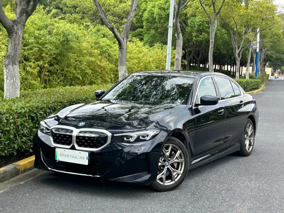 BMW i3 eDrive 35 L 2023