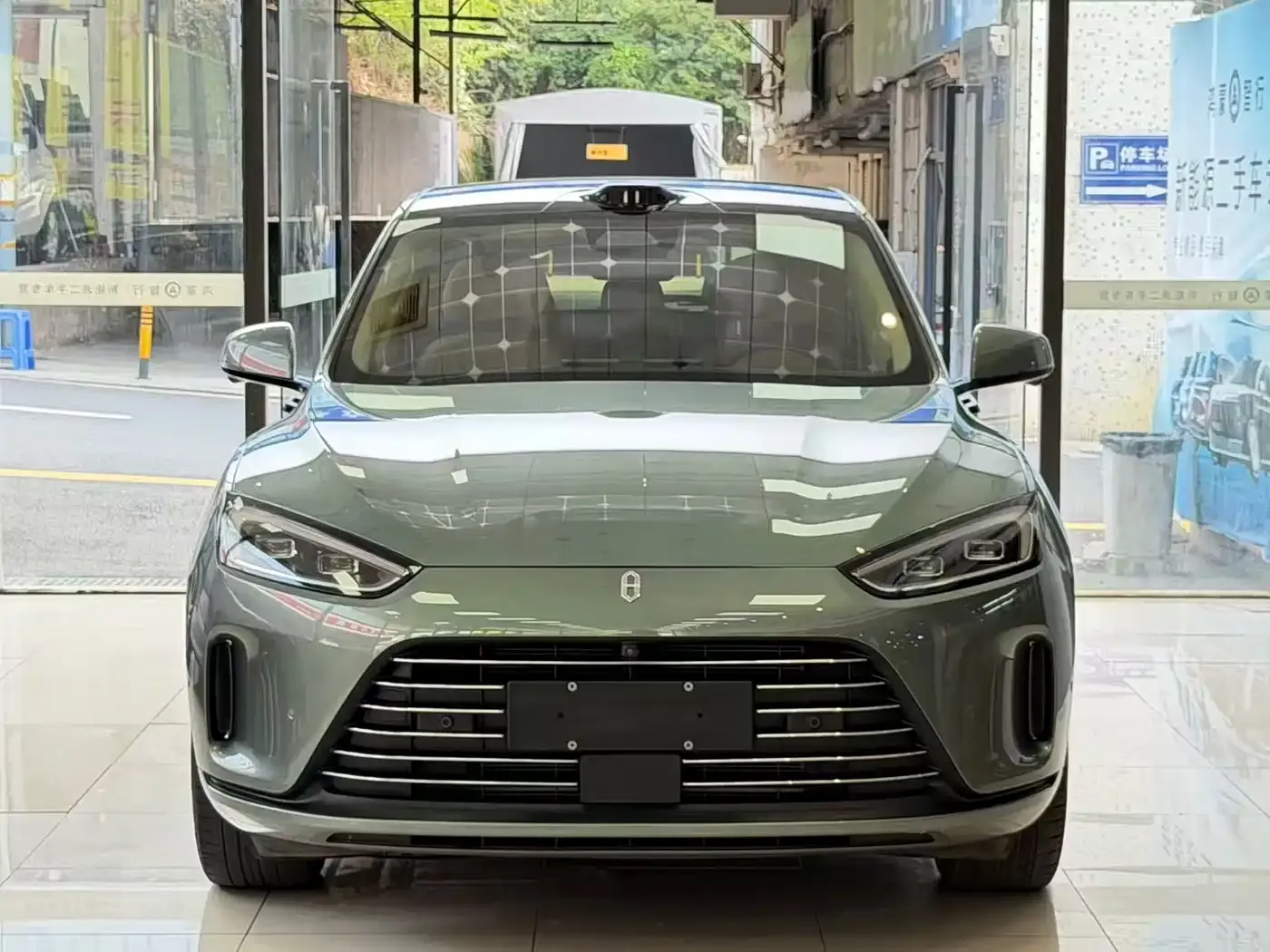 AITO Wenjie AITO M5 Extended Range AWD Smart Drive Edition 2023 — фото 2
