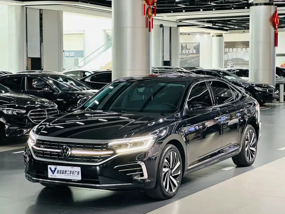 Volkswagen Passat 380TSI Dragon Glory Edition 2024