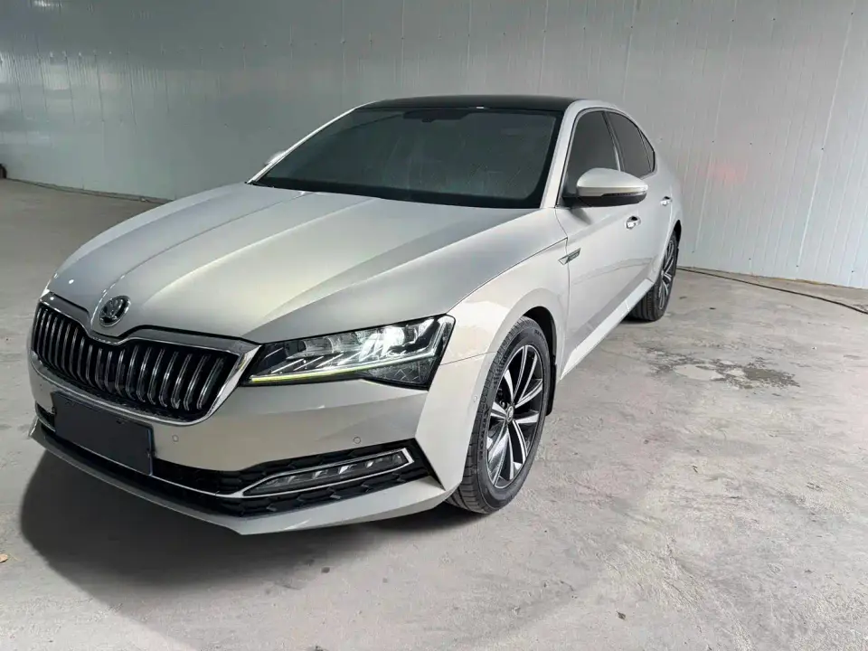 Skoda Superb TSI280 DSG Premium Edition 2022