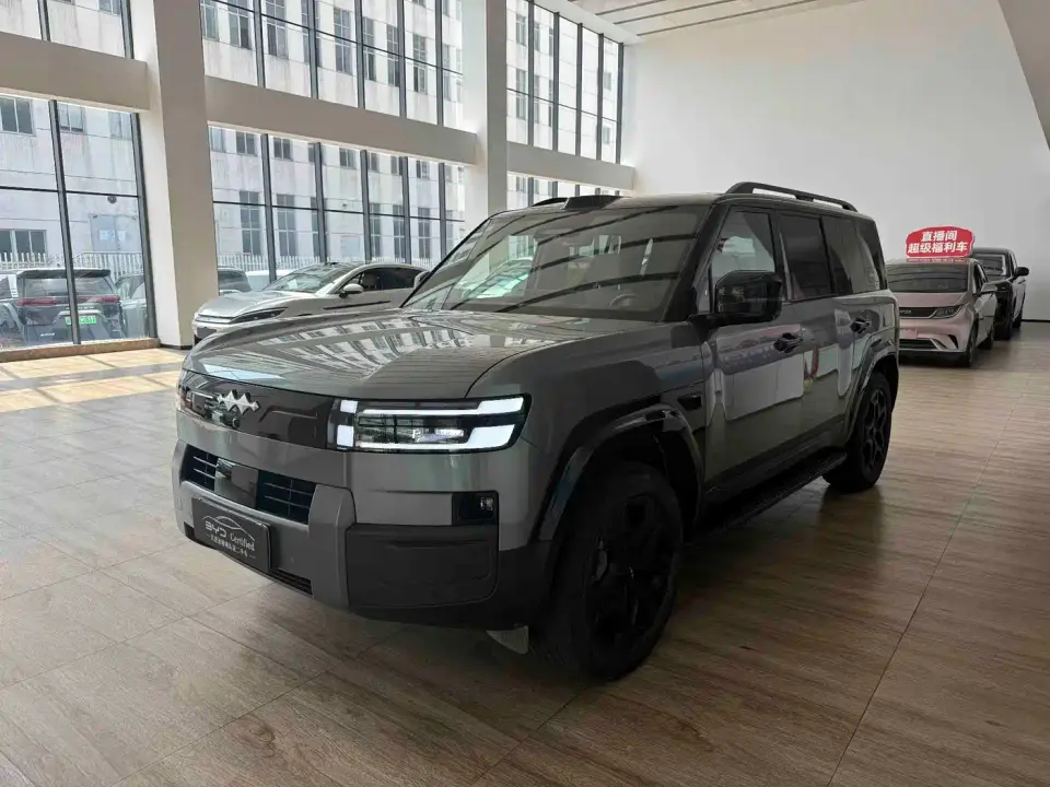 Fangchengbao Titanium 7 AWD Base Model 2025