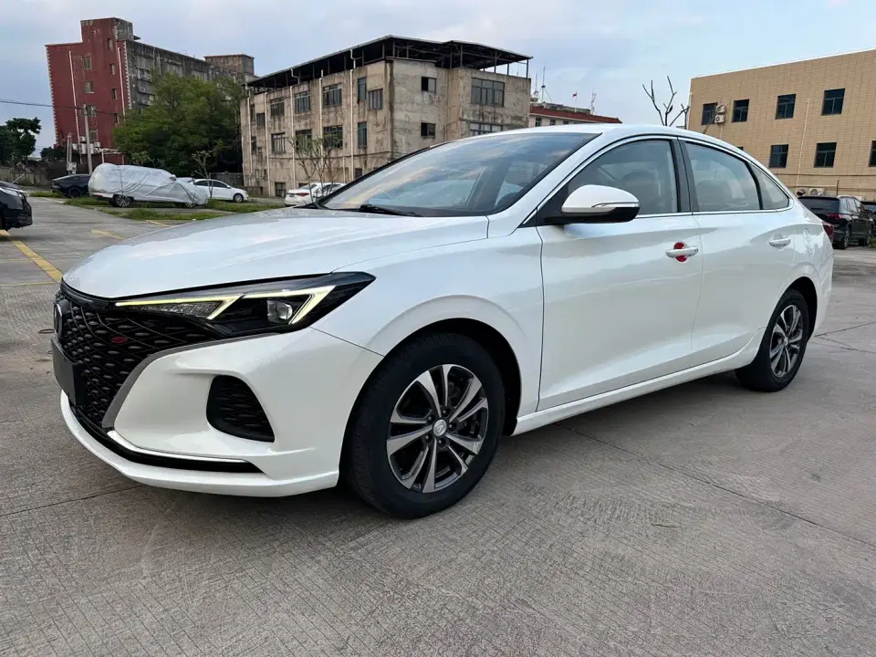 Changan Eado PLUS Blue Whale NE 1.4T GDI DCT Premium 2020