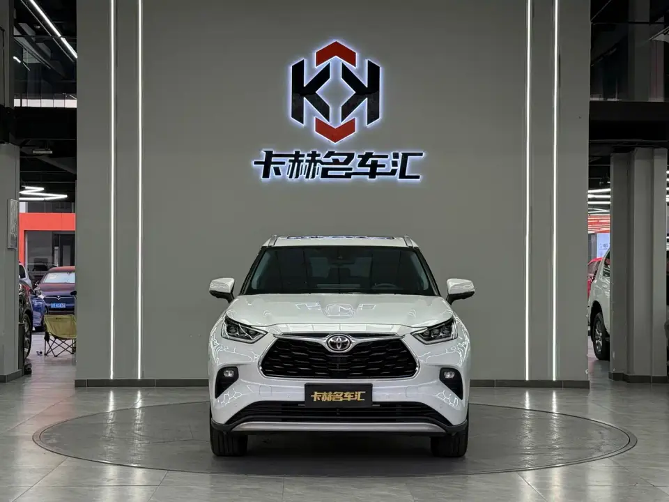 Toyota Highlander 2.5L Smart Hybrid 4WD Ultimate 7-Seater 2026