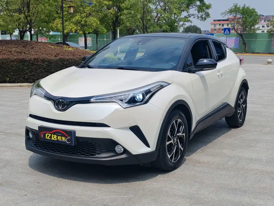 Toyota C-HR Model 2.0L Leading 2021