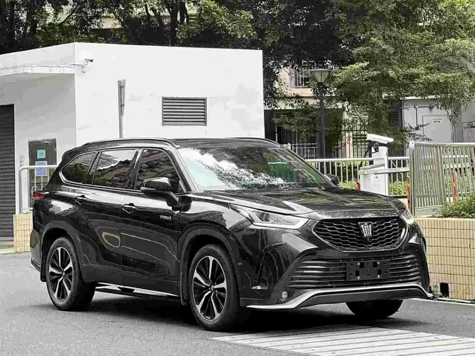Toyota Crown Kluger 2.5L HEV AWD Flagship Edition 2023