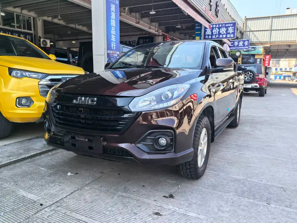 Jiangling Baodian 2.5T Diesel 2WD Comfort Edition Standard Wheelbase JX4D25A6L 2023