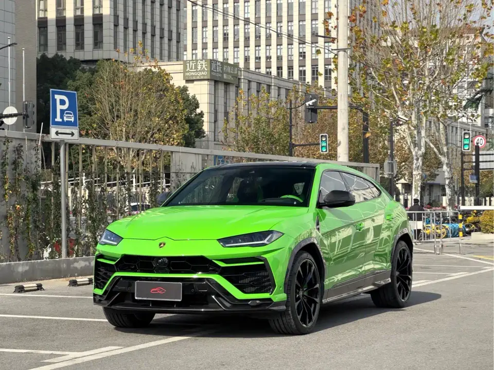 Lamborghini Urus 4.0T V8 2021