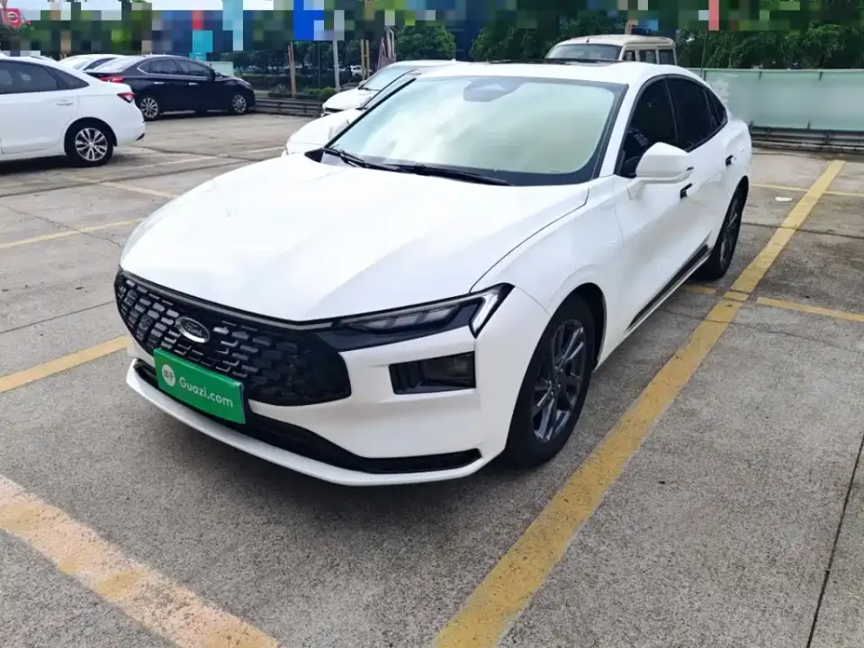 Ford Mondeo 2.0T EcoBoost Luxury 2025